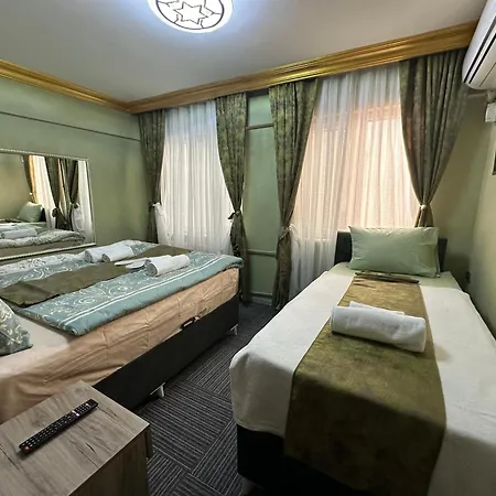 酒店 Royal Old 3*