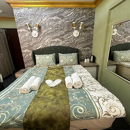 Royal Old City Hotel