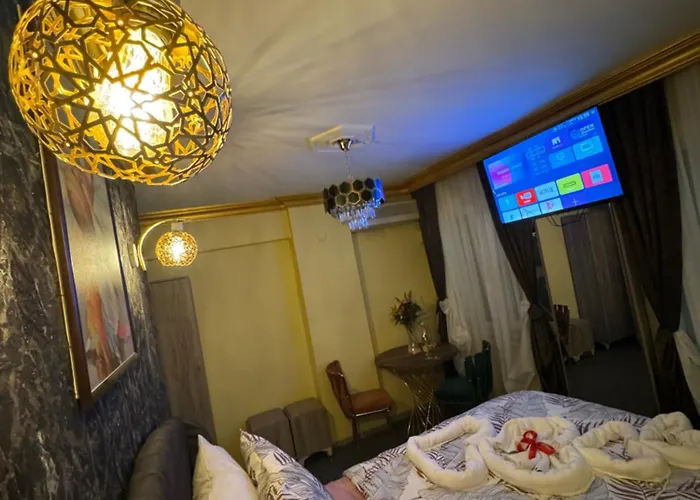 Royal Old City Hotel