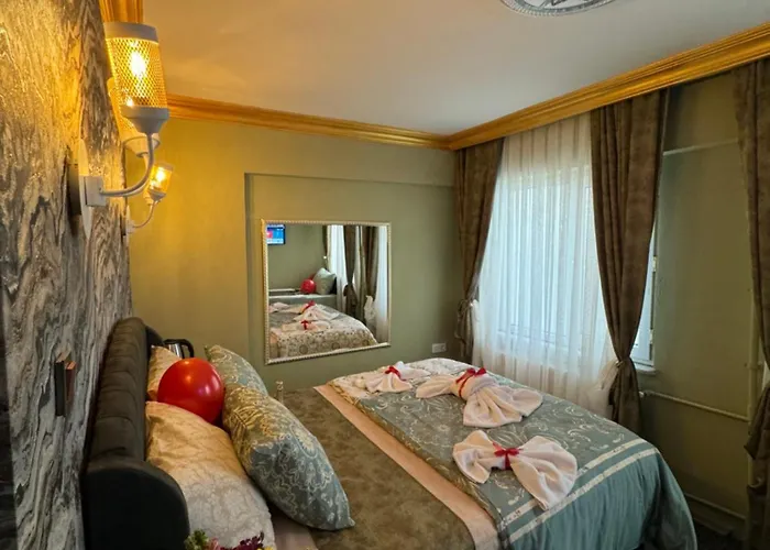 Royal Old City Hotel